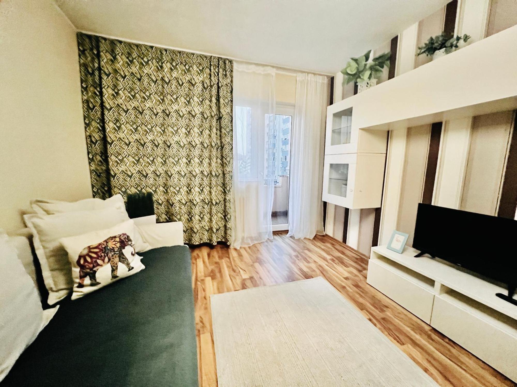 Ferienwohnung Boulevard Rose Alba Iulia Exterior foto